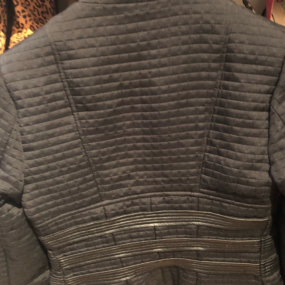 Ladies Jacket - Picture 2 of 5